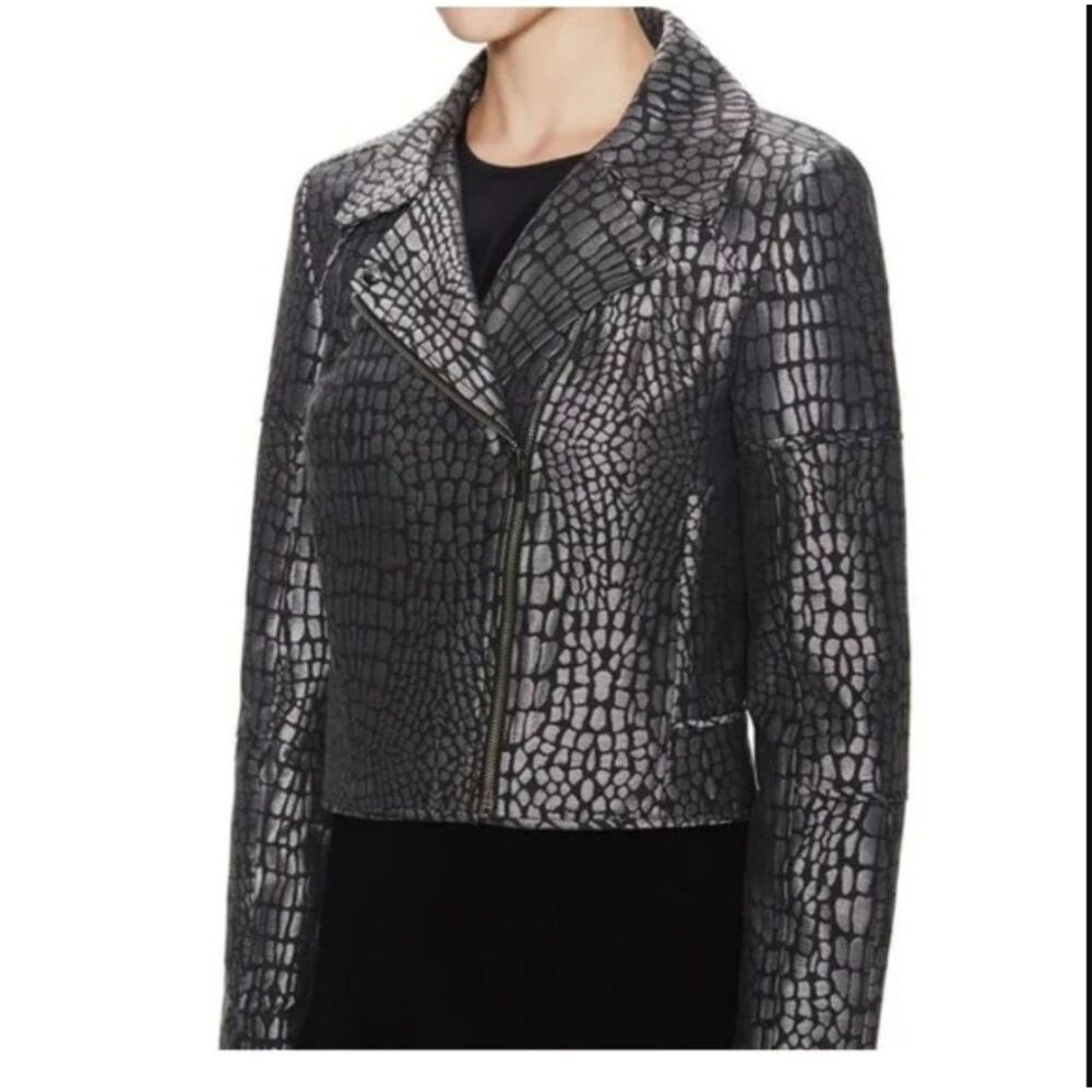 Size 2 Women Diana Von Furstenberg Gray/Black Croc Print Blazer